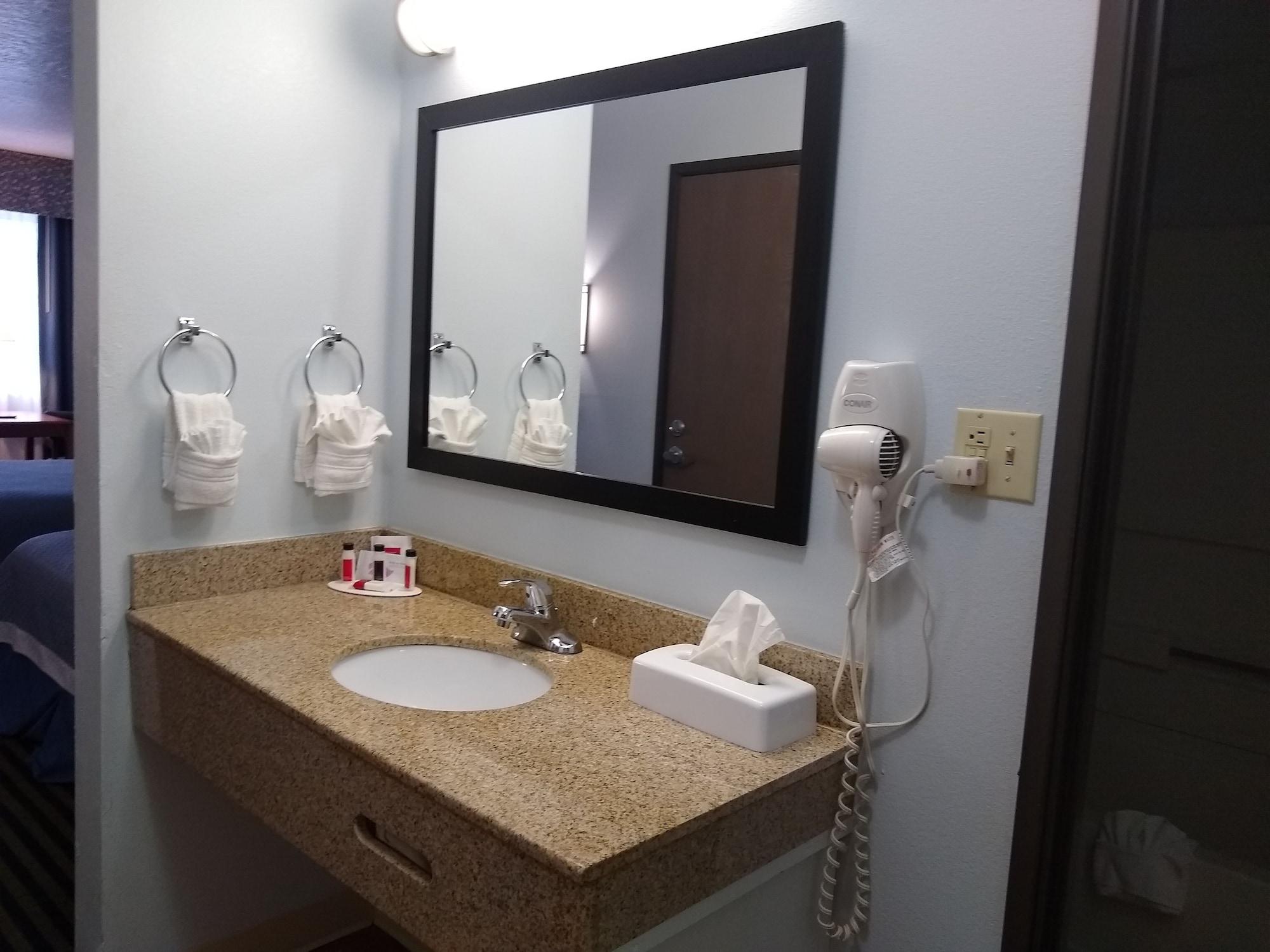 Days Inn By Wyndham Albuquerque Downtown Экстерьер фото