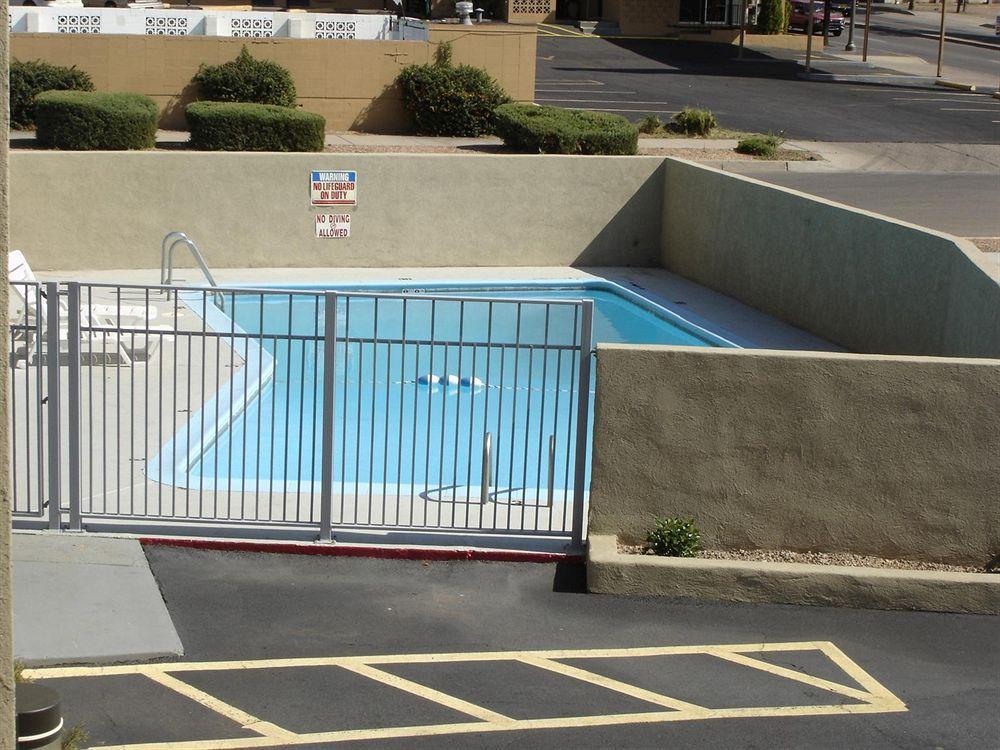 Days Inn By Wyndham Albuquerque Downtown Удобства фото
