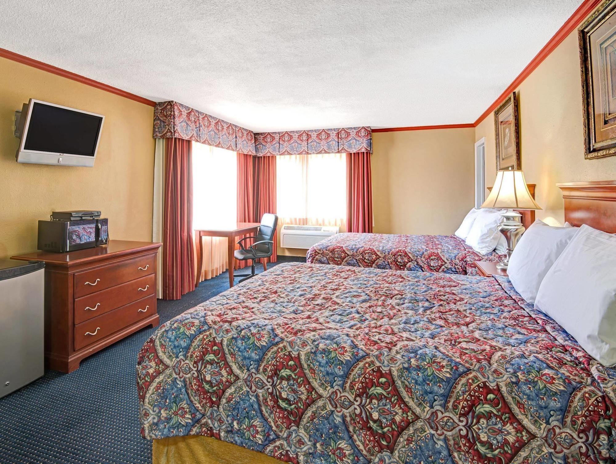 Days Inn By Wyndham Albuquerque Downtown Экстерьер фото